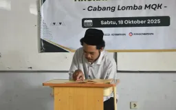 Perjuangan Seorang Santri Menebarkan Ilmu Melalui Kitab Kuning