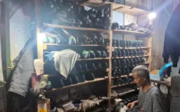 Tekad Perantau Lampung Lahirkan Persada, Sepatu Cibaduyut yang Tetap Eksis di Era Pasar Digital