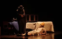  Teater sebagai Media Suara Rakyat: Kisah dari Panggung Mahasiswa Seni