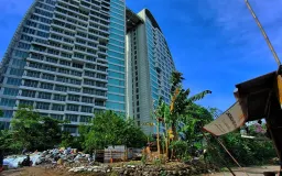 Pesona Bandung dan Luka di Kaki