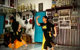 Seni, Tradisi, dan Generasi: Jejak Perjalanan Sanggar Tari Kalangkang Gumiwang