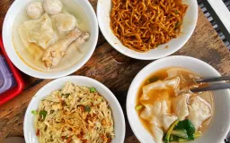 Kekuatan Rasa dalam Semangkuk Bakmi Iwan di Kota Bandung