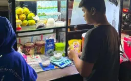 Ketan Susu Bahagia, Sentuhan Modern di Balik Jajanan Tradisional Bandung