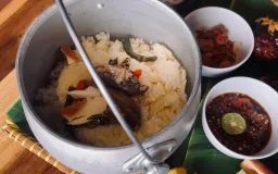 Nasi Liwet DeTuik: Cita Rasa Sunda Otentik yang Nendang sampai Suapan Terakhir