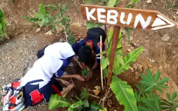 Penanaman Vegetasi di Jawa Barat Membuka Jalan Menuju Ekonomi Hijau dan Ketahanan Lingkungan