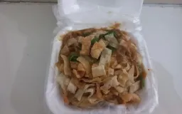 Sensasi Mie Tebal dan Pangsit Gurih di Kantin Kampus UIN Bandung