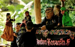 Eksistensi dan Penggunaan Bahasa Sunda di Kota Bandung