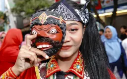 Agama Rakyat di Kota Bandung, Cuma Kita yang Enggak Ngeh