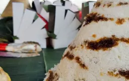 Menikmati Legitnya Awug Hangat di Kota Bandung