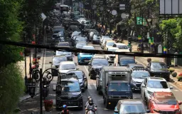 Di Antara Macet dan Ongkos Mahal, Warga Kota Bandung Rindu Transportasi Umum yang Manusiawi