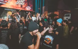 Musik yang Menembus Batas: Grunge, Bandung, dan Regenerasi Subkultur