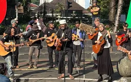 Rampak Gitar The Revolution Is, Ketika Musik Jadi Suara Petani