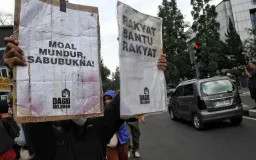 Hikayat Hantu Dua Duo yang Gentayangan di Konflik Lahan Kota Bandung