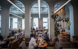 Gercep, FOMO, dan Instagramable: Milenial dan Gen Z Membentuk Arah Baru Industri Kuliner Kekinian