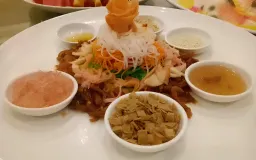 Produk Budaya Bernilai Bisnis, Yu Sheng dan Peluang Kuliner Premium di Era Urban