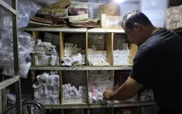 Plastik Makin Mahal, Saatnya Warga Bandung Putus Hubungan dengan Kantong Sekali Pakai