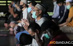 Doa Manusia, Semesta, dan Tuhan