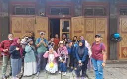 Kisah Kaum Urban Hikayat Urang Pasar (Bagian 1)