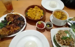 Jejak Mak Nyus Sunda di Ibu Kota: Telaah Historis dan Kurasi Kuliner Jawa Barat Pilihan Bondan Winarno