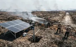 Menerapkan Pompa Submersible Tenaga Surya untuk Atasi Karhutla