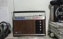 Romantisme Mendengarkan Radio Sempal Guyon Parahyangan