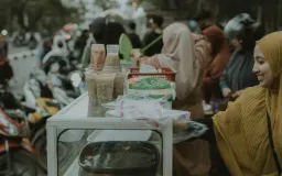 15 Istilah Penting Ramadan yang Mudah Dipahami WNA Nonmuslim di Indonesia