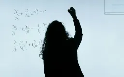 Pendidikan Matematika dalam Revolusi Digital: Apa yang Bisa Dipelajari Indonesia dari Jepang?