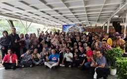 Merawat Kenangan, Menguatkan Kebersamaan: Catatan Reuni 37 Tahun SMAN 4 Bandung Angkatan 1989