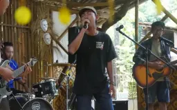 Tampil Perdana, D’Renced Bawakan 3 Single Lagu di Acara MAMPUS