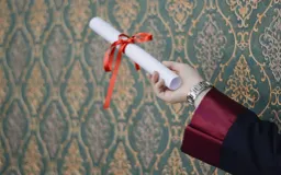 Antara Privilege dan Pendidikan: Menilik Konten Kuliah Itu Scam yang Sempat Viral