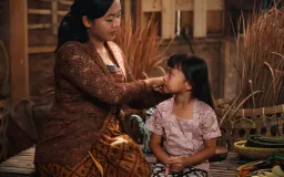 Benang-Benang Asing dalam Tenun Tradisi Nusantara: Jejak Budaya Eropa dalam Perubahan Kebaya dan Identitas Sosial.