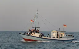 Transportasi Laut Pemudik: Antara Pelayaran Rakyat Anak Tiri dan Pelayaran Pelat Merah Anak Emas