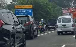 Ketika Kemacetan Bisa Ditembus dengan Pengawalan