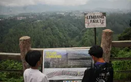 Bandung, Dongeng, dan Cara Baru Menjinakkan Ketakutan akan Sesar Lembang