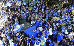 Harga Mahal Sebuah Piala: Saat Euforia Juara Persib Bandung Harus Dibayar dengan Nyawa