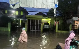 Bandung, Banjir, dan Rutinitas Tahunan yang Tak Pernah Ada Solusi
