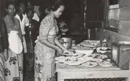 Jejak Rasa di Tanah Seberang: Sejarah, Adaptasi, dan Evolusi Kuliner Jawa di Suriname