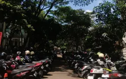 Menilik Komitmen Green Campus UIN SGD Bandung di Tengah Dominasi Kendaraan Pribadi 
