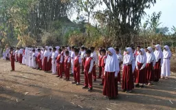 Sekolah Bukan Pabrik Kepatuhan