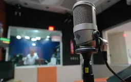 Komunikasi di Era AI: Mengapa Suara Manusia di Radio Tak Tergantikan