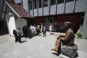 Monumen Soekarno di Lapas Banceuy Bandung. (Sumber: Ayobandung)