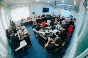 Program Google AI Tools for Journalist yang digelar selama dua hari, 23–24 Desember 2025 di Kantor Ayo Media Network. (Sumber: Ayobandung.id | Foto: Kavin Faza)