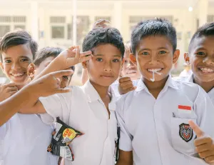 Butuh kerjasama dan partisipasi dari berbagai pihak dalam rangka mewujudkan pendidikan terbaik bagi anak-anak negeri ini. (Sumber: Pexels/Agung Pandit Wiguna)