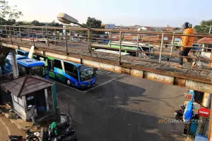 Suasana Terminal Cicaheum pada pagi hari, Kota Bandung, Rabu 24 Juli 2024. (Sumber: Ayobandung.com | Foto: Rahmat Kurniawan)