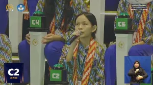 Potret Josepha Alexandra saat mengikuti Lomba Cerdas Cermat (LCC) 4 Pilar MPR RI tingkat Kalimantan Barat. (Sumber: YouTube | Foto: @MPRRIOfficial)