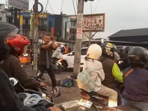 Media sosial memang kerap membuka banyak peluang bagi masyarakat. Namun terkadang ada harga yang dibayar untuk moral. (Sumber: Dokumentasi Penulis | Foto: Dias Ashari)