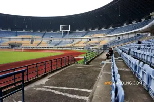 Stadion GBLA yang menjadi kandang Persib Maung Bandung. (Sumber: ayobandung.com | Foto: Irfan Al-Faritsi)