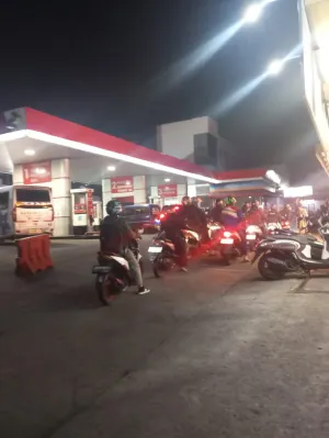 Sebuah SPBU di Jl. Surapati Kota Bandung (Foto: Abah Omtris)