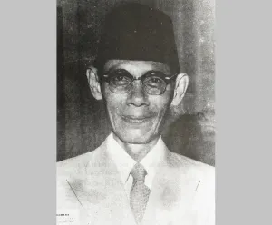 R. Ipik Gandamana Sumawinata, tokoh pejuang asal Purwakarta, mantan Gubernur Jawa Barat dan Menteri Dalam, layak menyandang gelar Pahlawan Nasional. (Sumber: Wikimedia Commons | Foto: Menteri Dalam Negeri Republik Indonesia)