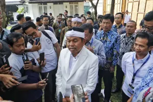 Gubernur Jawa Barat Dedi Mulyadi. (Sumber: ayobandung.com | Foto: Irfan Al-Faritsi)